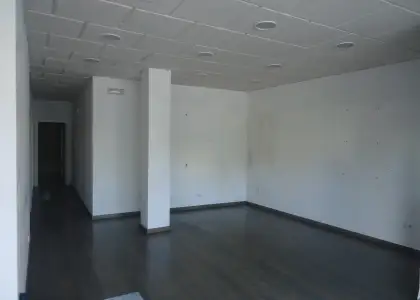 Alquiler de estupendo local en el centro de Manzanares de 165 M2, totalmente adaptado en Manzanares