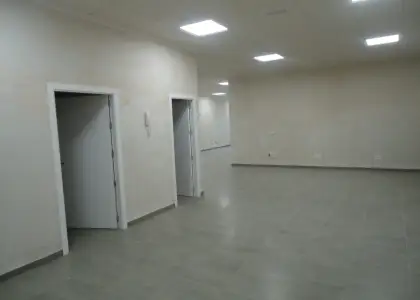 Alquiler de local comercial totalmente nuevo en Manzanares