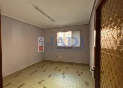 alquiler de local en Valdepeñas, CENTRO en Valdepeñas