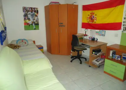 Alquiler de piso de 3 dormitorios centrico con cochera cerrada en Manzanares
