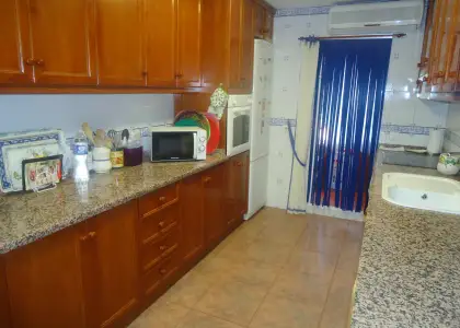 Alquiler de piso de cuatro dormitorios con garaje y trastero en Manzanares