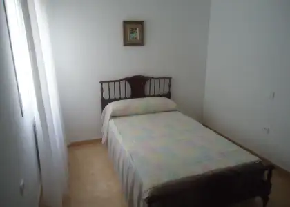 Alquiler de piso de tres dormitorios en zona centro en Manzanares