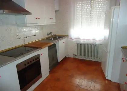 Alquiler de piso en planta primera en zona divina pastora en Manzanares