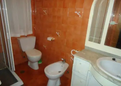 Alquiler de piso en planta primera en zona divina pastora en Manzanares