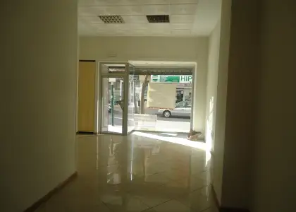 Alquiler local centrico totalmente reformado en Manzanares