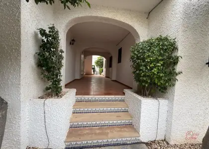 Apartamento en venta en Orihuela Costa, Cabo Roig, de 65 m2 con 2 dormitorios, baño y terraza por 214.000 €, Ref. 365 en Orihuela Costa