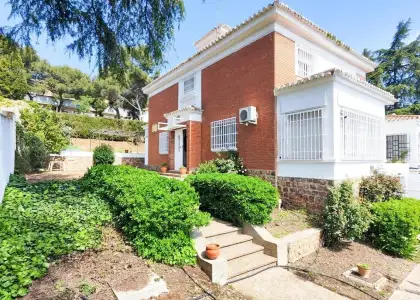 Casa Chalet en venta Zona Poblado. en Puertollano