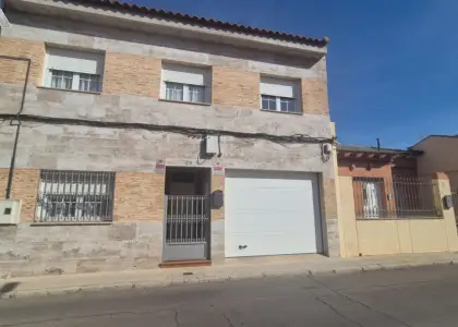 Casa en Puertollano - Zona El Poblado - Abulagar en Puertollano