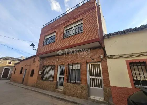 Casa en venta en Espinoso Del Rey - Espinoso Del Rey, 48.900 €, 82 m2, ref. 655797
