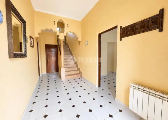 Casa en venta en Torrijos - Torrijos, 269.900 €, 305 m2, ref. 662101