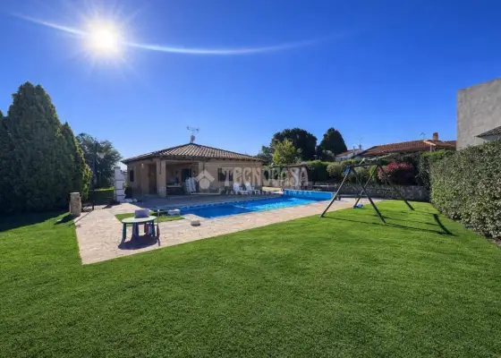 Casa en venta en Yeles - Yeles, 379.900 €, 191 m2, ref. 653568