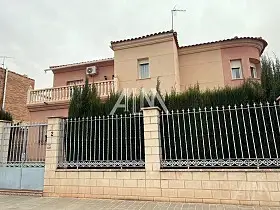 Casa Venta Paseo del Río, Manzanares