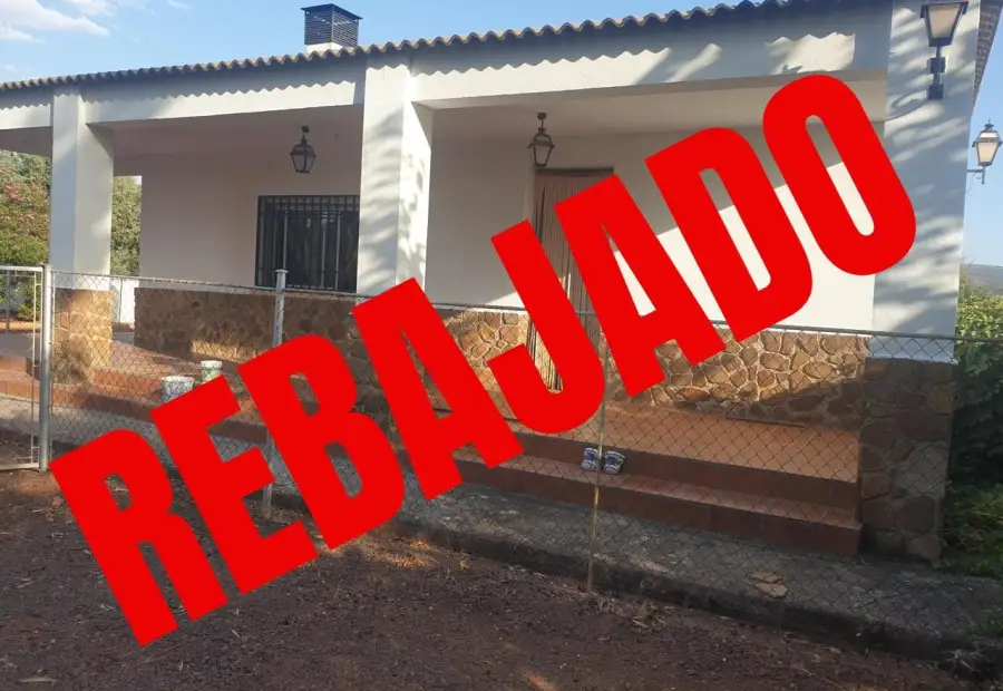 CHALET situado en LAS ENCARNADILLAS (zona virgen del socorro) en Argamasilla de Calatrava
