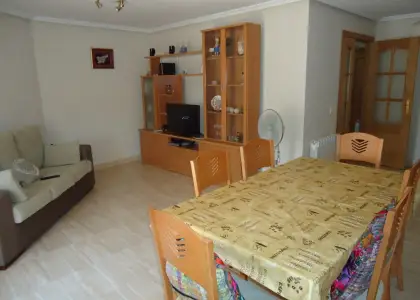 Duplex de 2 dormitorios centrico. Seminuevo. en Manzanares