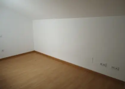 Duplex de 3 dormitorios. Nuevo. A pocos metros del centro. en Manzanares