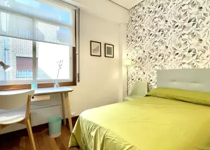 Habitación en piso compartido de 5 dormitorios en alquiler en Castaños, con todos los gastos incluidos en Bilbao