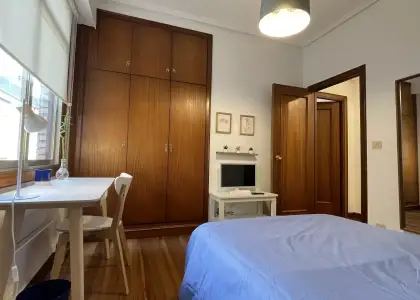 Habitación en piso compartido de 5 dormitorios en alquiler en Castaños, con todos los gastos incluidos en Bilbao