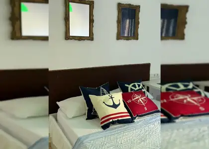 Habitación en un apartamento compartido de 3 habitaciones en alquiler en Hacienda Roldán en Málaga