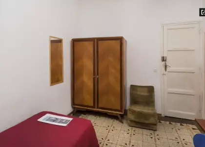 Habitación en un piso compartido de 7 habitaciones en alquiler en Gaztambide para estudiantes. en Madrid
