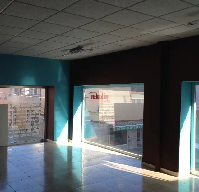 Local comercial en alquiler en Manzanares