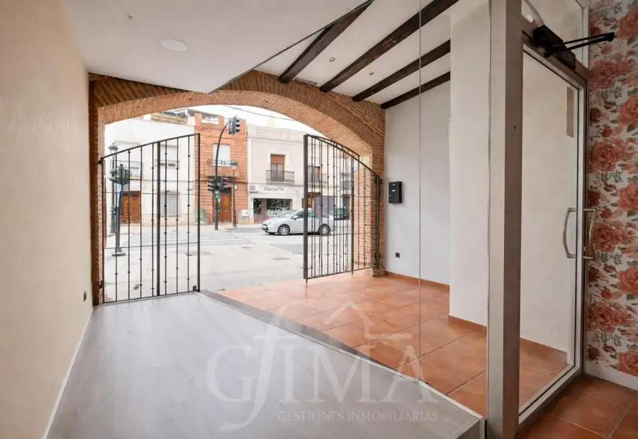 Local comercial en alquiler - Zona céntrica en Tomelloso