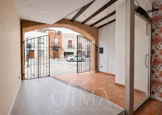 Local comercial en alquiler - Zona céntrica en Tomelloso