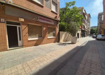 Local comercial en Puertollano situado en la zona de CENTRO en Puertollano