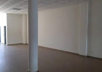 Local comercial nuevo en alquiler en Manzanares