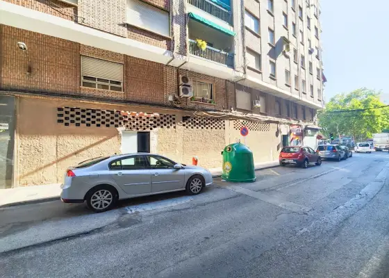 Local Comercial Pablo Neruda en Puertollano