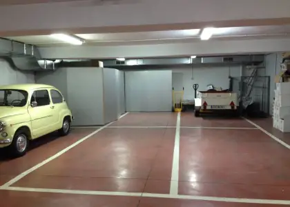 Local comercial y local seminsotano taller en venta en Manzanares