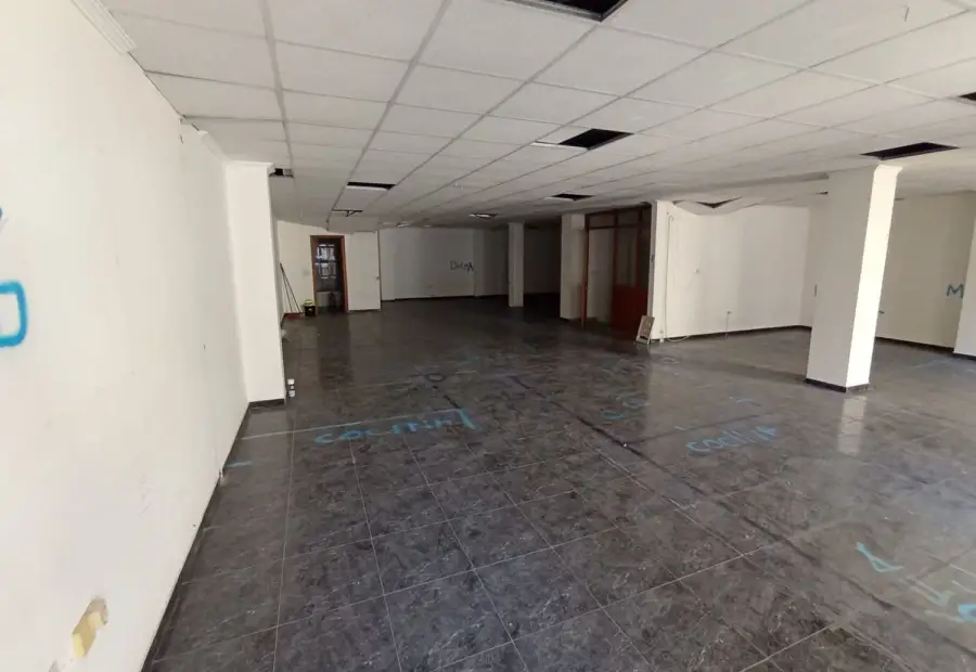 Local En Venta Calle de Don Víctor Peñasco, Tomelloso en Tomelloso