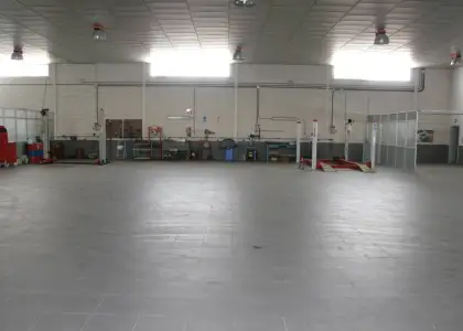 NAVE INDUSTRIAL en venta de 1.204 m2 construidos, en la mejor zona del poligono de Manzanares en Manzanares