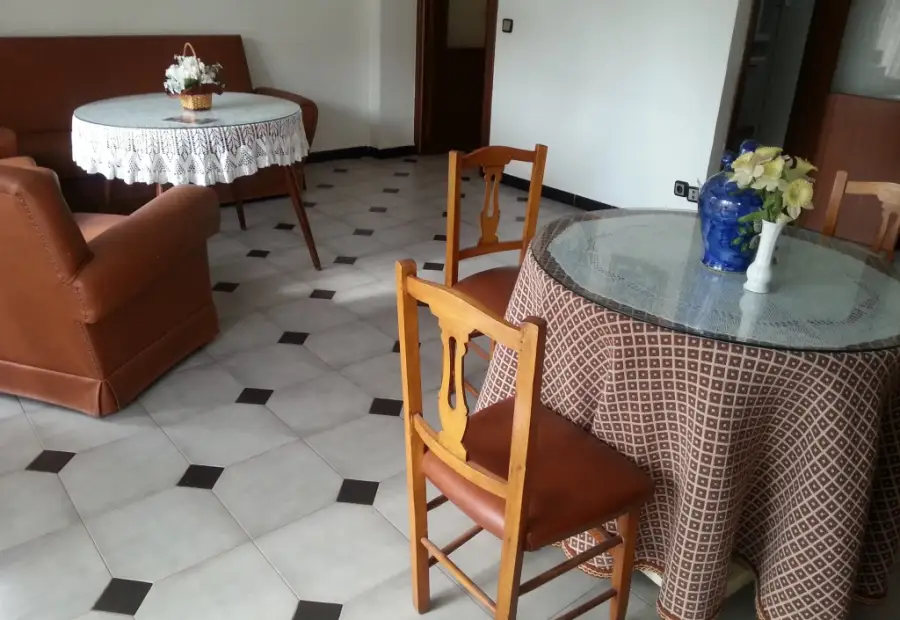 Piso centrico de 3 dormitorios. Conservado. en Manzanares
