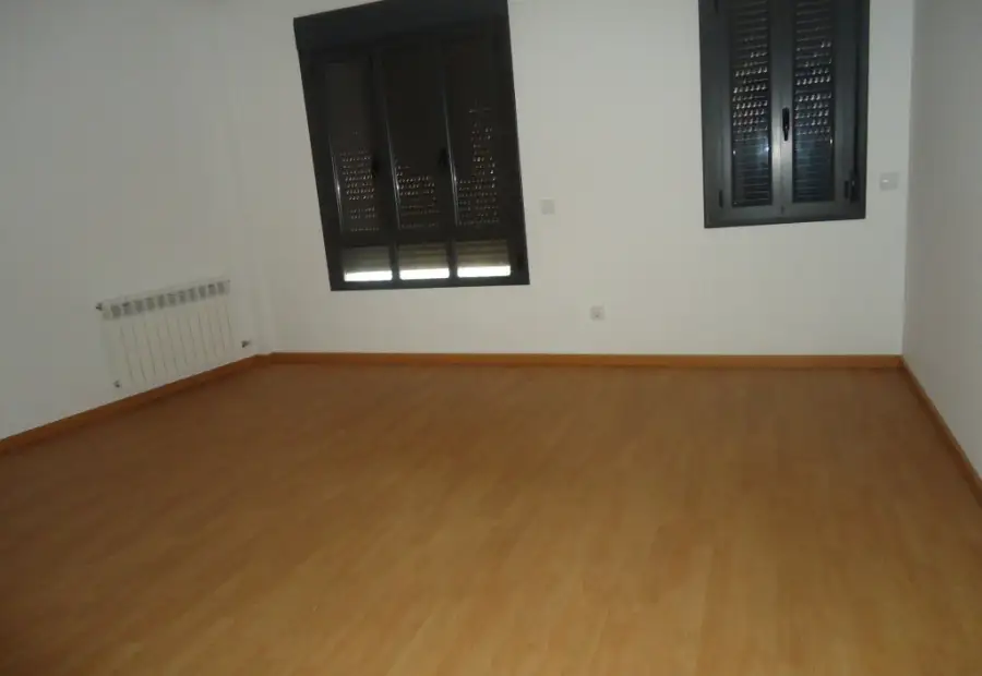 Piso de 2 dormitorios a estrenar cercano al centro en Manzanares