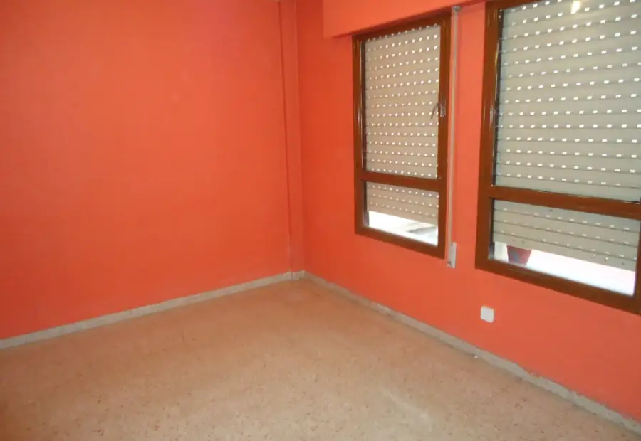 Piso de 3 dormitorios. Centrico. en Manzanares