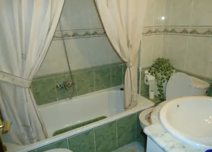 Piso de 3 dormitorios. Reformado. Totalmente amueblado. en Manzanares