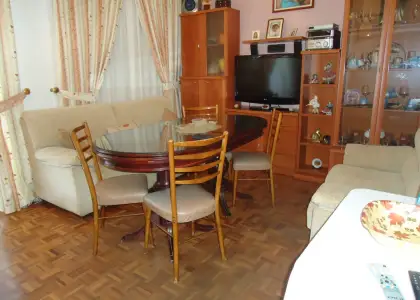 Piso de 3 dormitorios. Reformado. Totalmente amueblado. en Manzanares