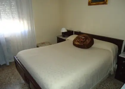 Piso de 3 dormitorios. Totalmente centrico. en Manzanares