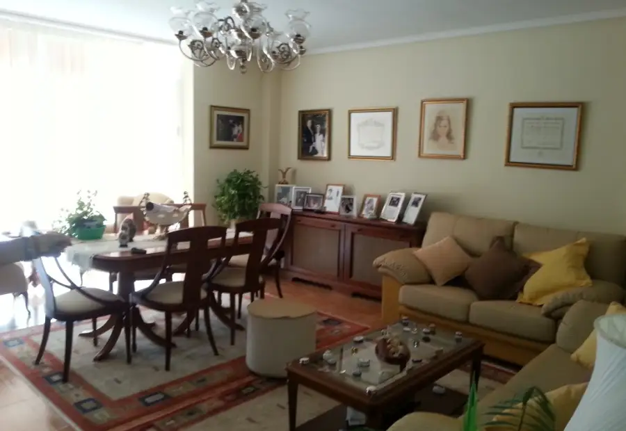 Piso en venta de 2 dormitorios muy amplio seminuevo en Manzanares