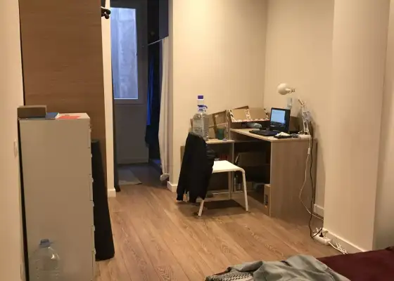 Se alquila habitación en piso compartido de 3 habitaciones en l'Antiga Esquerra de l'Eixample en Barcelona
