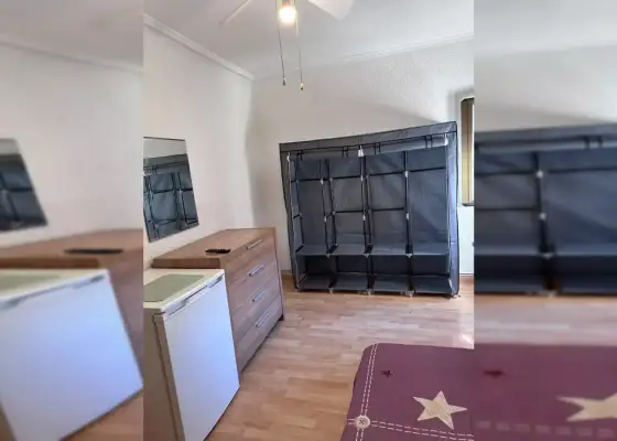 Se alquila habitación en piso de 4 habitaciones en Zaragoza