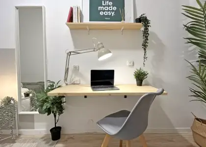 Se alquila habitación en piso de 6 habitaciones en Barcelona en Barcelona