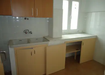 Se alquila piso de tres dormitorios en zona centro en Manzanares