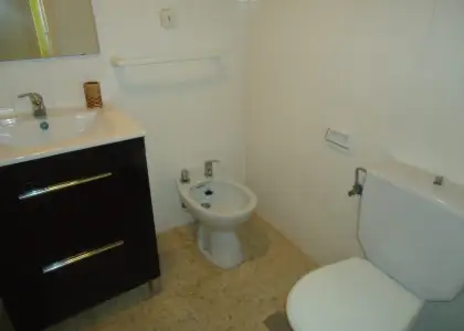 Se alquila piso de tres dormitorios en zona nuevo Manzanares en Manzanares
