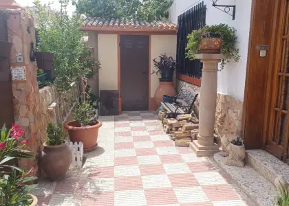 Se vende adosado circunvalacion ( fatima ) en Albacete