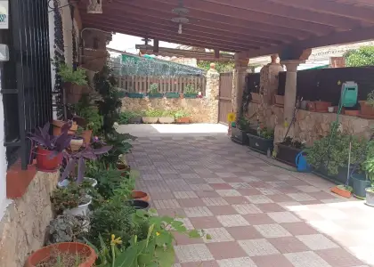 Se vende adosado circunvalacion ( fatima ) en Albacete