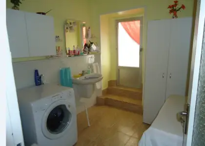 Se vende casa de seis dormitorios en zona centro en Manzanares