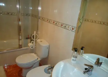 Se vende casa de tres dormitorios en zona divina pastora en Manzanares