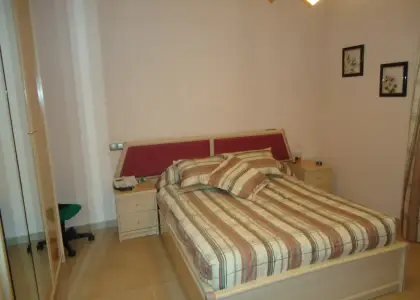 Se vende casa en zona residencial de tres dormitorios. en Manzanares