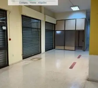 Se vende local zona industria en Albacete